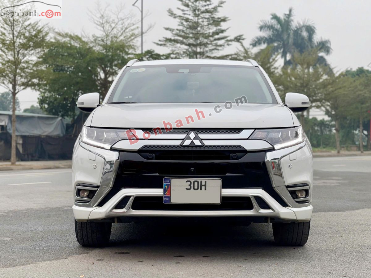 Bán ô tô Mitsubishi Outlander Premium 2.0 CVT - 2022 - xe cũ