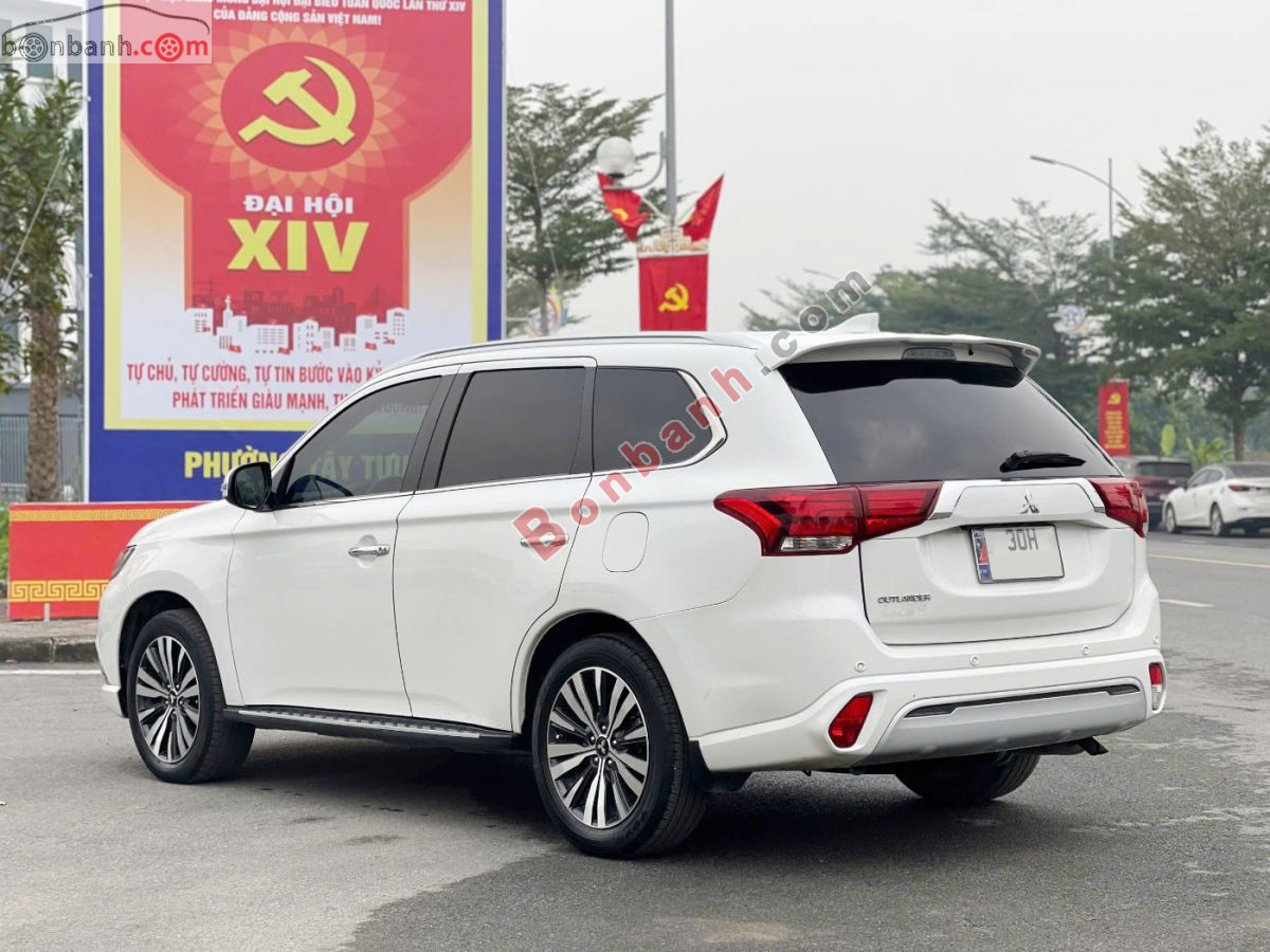 Bán ô tô Mitsubishi Outlander Premium 2.0 CVT - 2022 - xe cũ