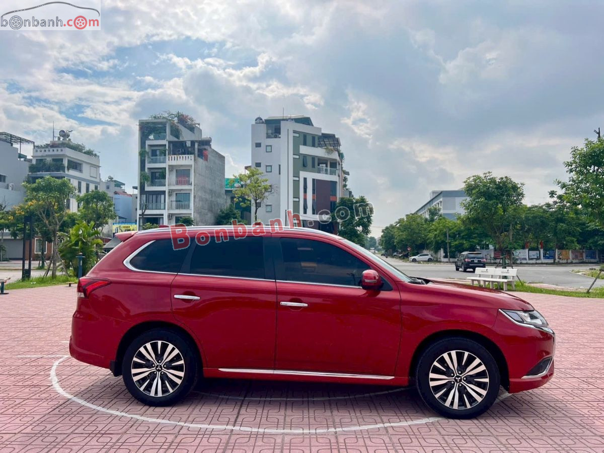 Bán ô tô Mitsubishi Outlander 2.0 CVT - 2022 - xe cũ