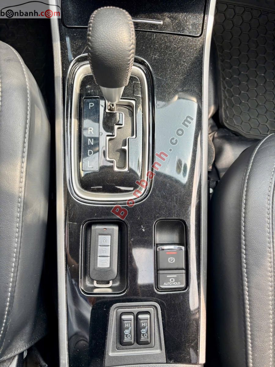 Bán ô tô Mitsubishi Outlander Premium 2.0 CVT - 2021 - xe cũ