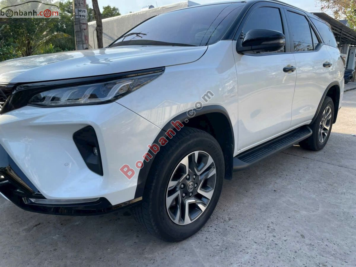 Bán ô tô Toyota Fortuner Legender 2.4L 4x2 AT - 2024 - xe cũ