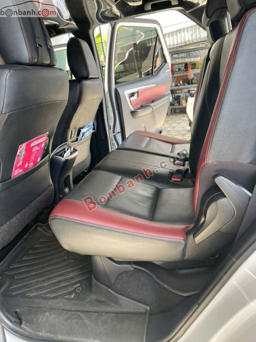 Bán ô tô Toyota Fortuner Legender 2.4L 4x2 AT - 2024 - xe cũ