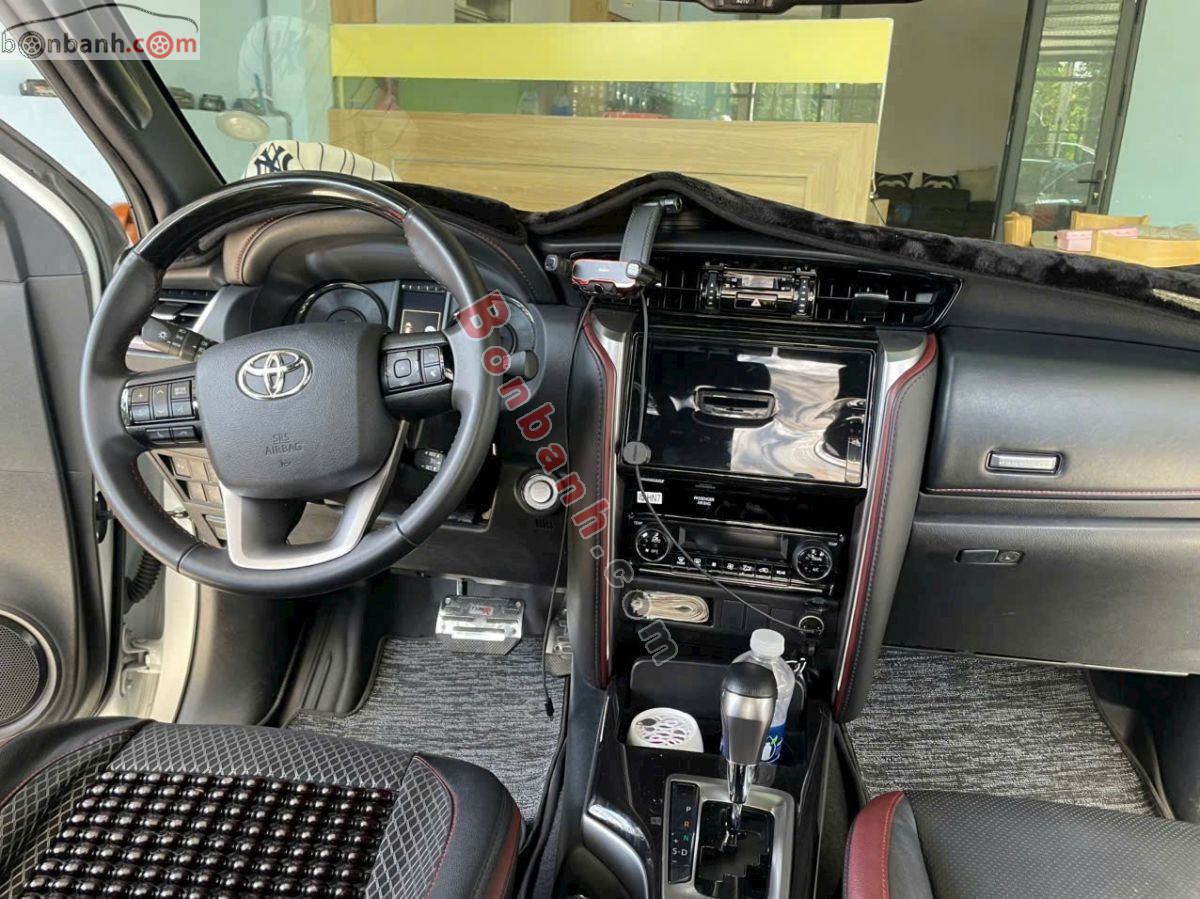 Bán ô tô Toyota Fortuner Legender 2.4L 4x2 AT - 2024 - xe cũ