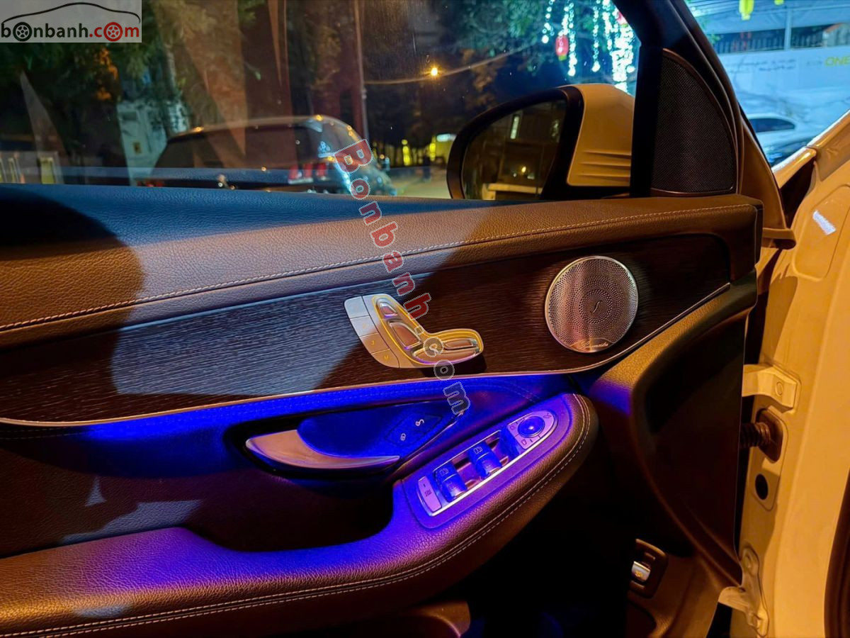 Bán ô tô Mercedes Benz GLC 300 4Matic - 2020 - xe cũ