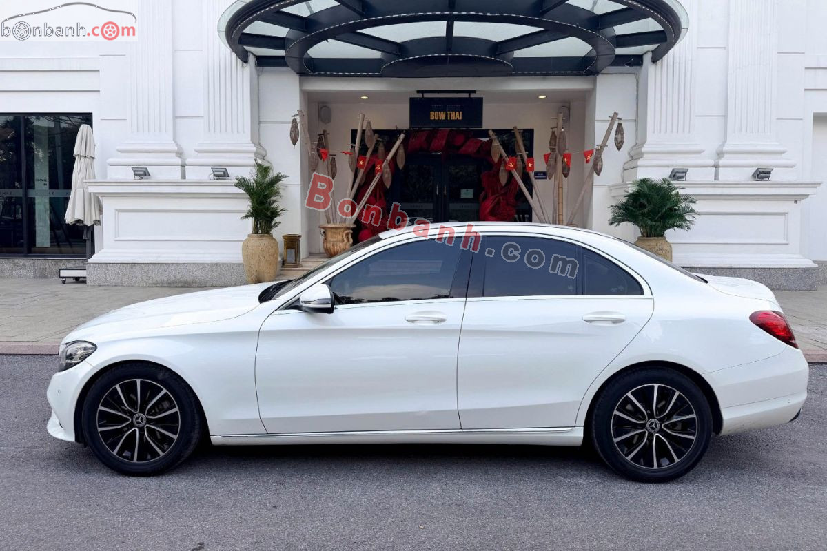 Bán ô tô Mercedes Benz C class C200 - 2018 - xe cũ