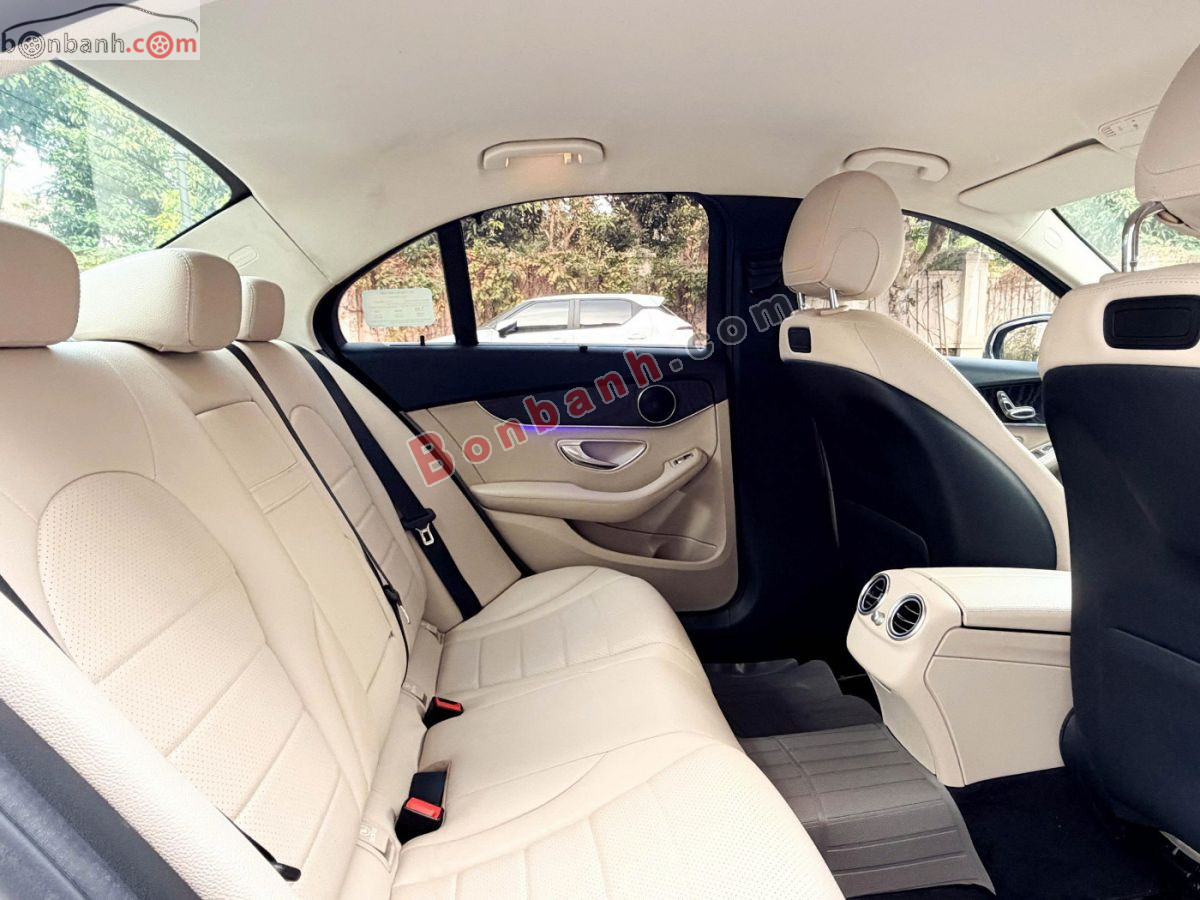 Bán ô tô Mercedes Benz C class C200 - 2018 - xe cũ