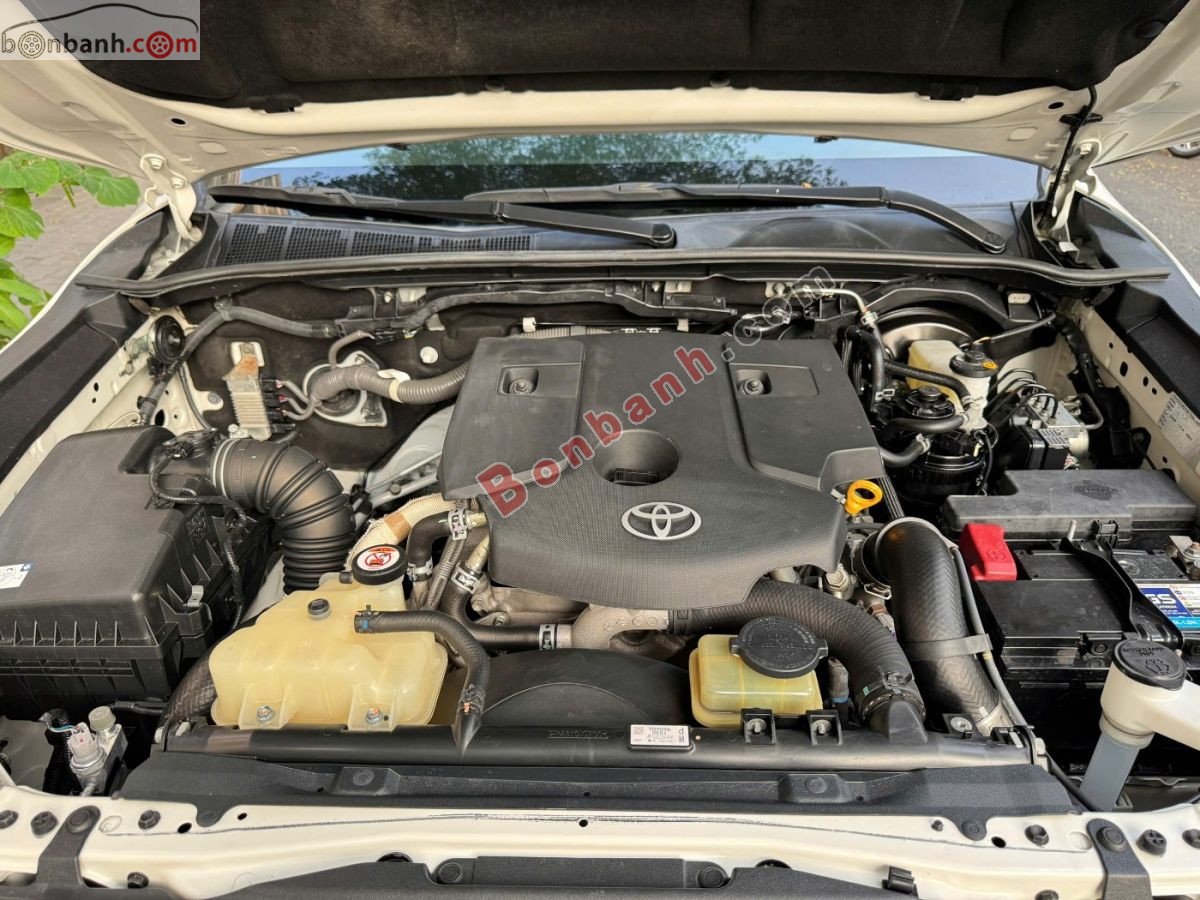 Bán ô tô Toyota Hilux 2.4L 4x2 AT - 2021 - xe cũ