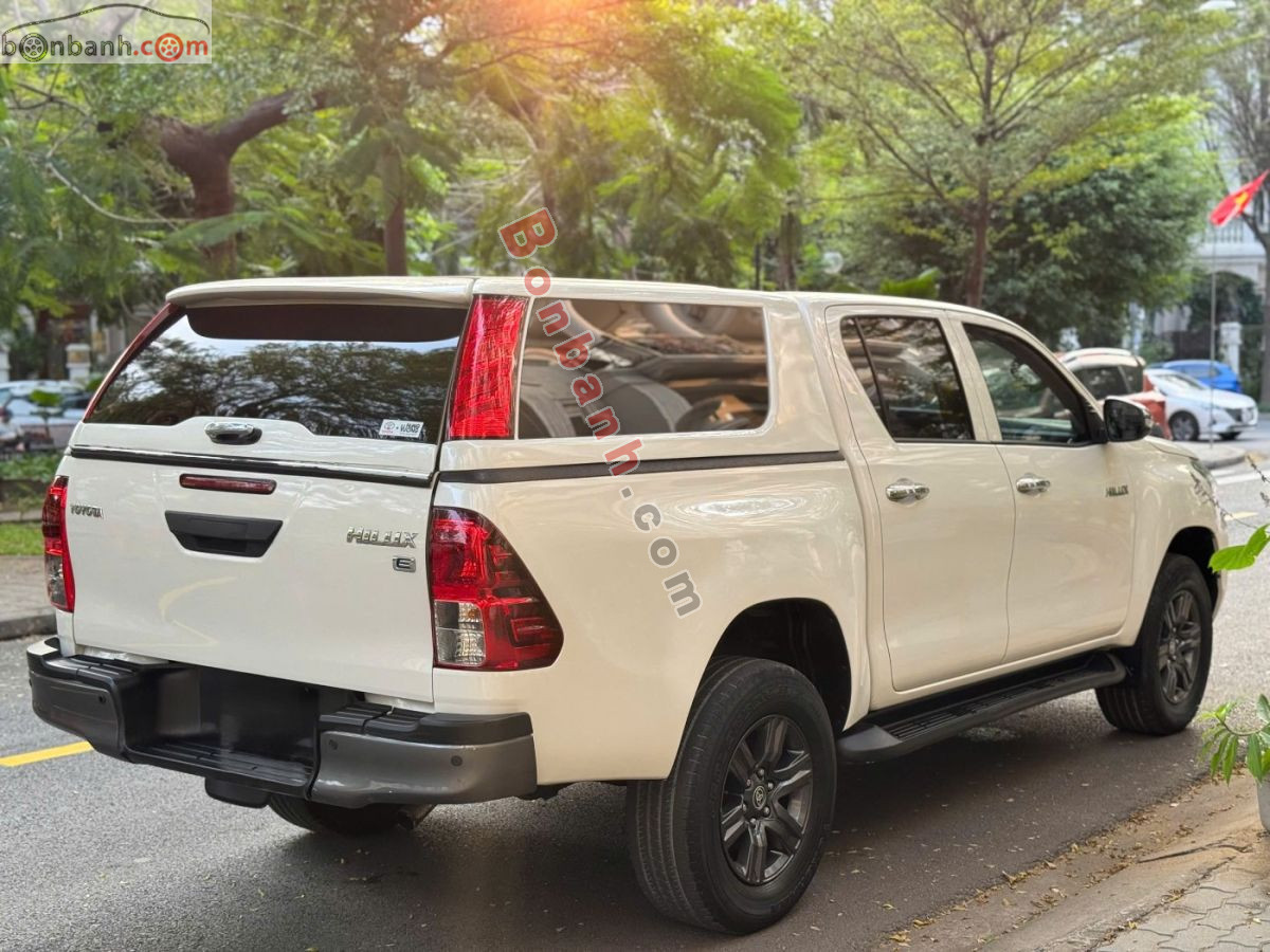 Bán ô tô Toyota Hilux 2.4L 4x2 AT - 2021 - xe cũ