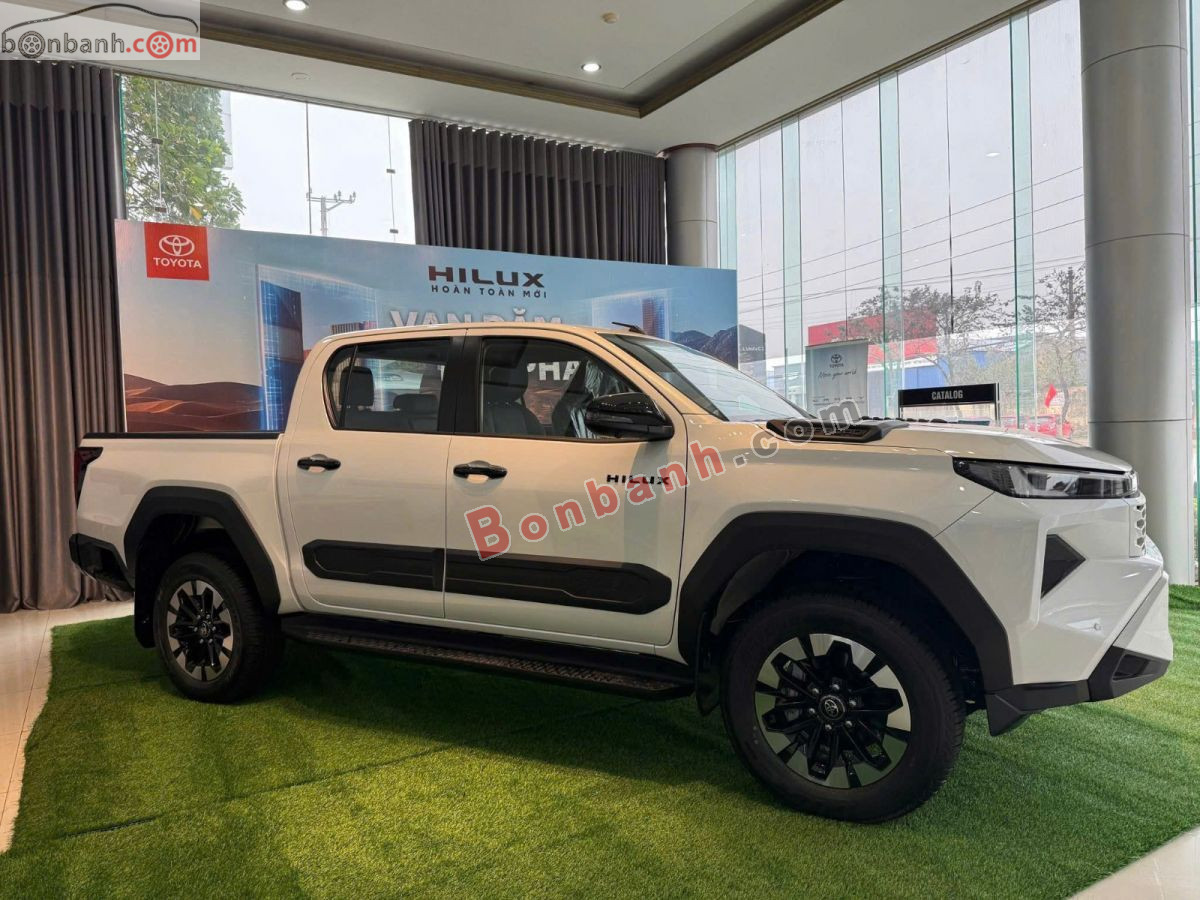 Bán ô tô Toyota Hilux Trailhunter 2.8L 4x4 AT - 2026 - xe mới