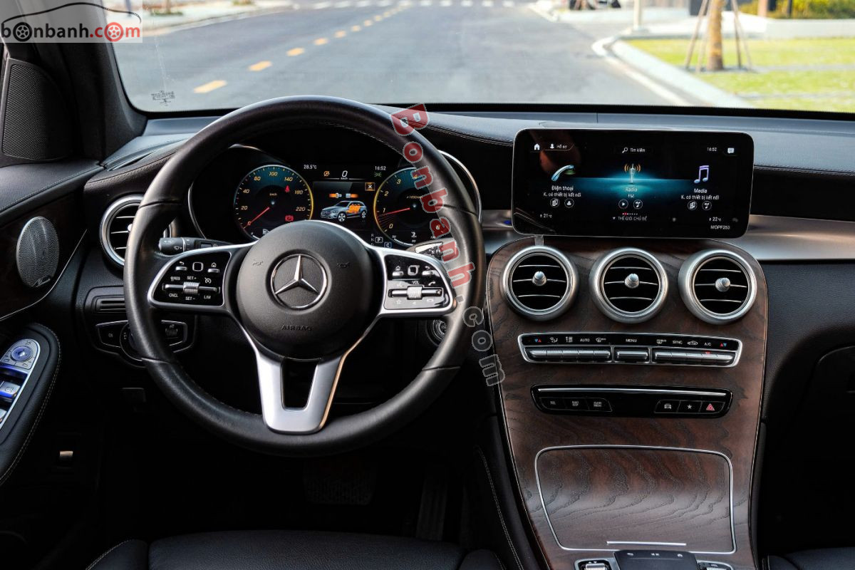 Bán ô tô Mercedes Benz GLC 200 4Matic - 2020 - xe cũ