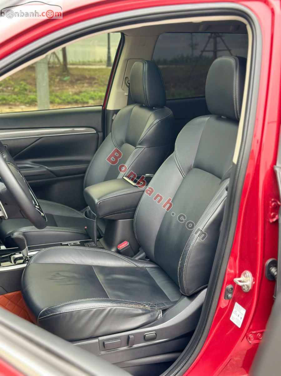 Bán ô tô Mitsubishi Outlander 2.0 CVT Premium - 2020 - xe cũ