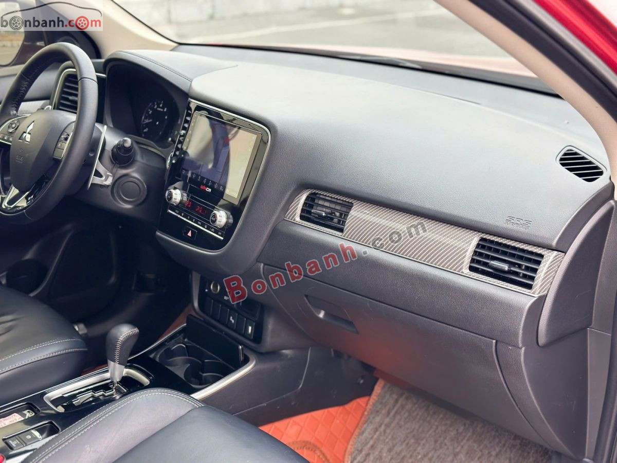 Bán ô tô Mitsubishi Outlander 2.0 CVT Premium - 2020 - xe cũ