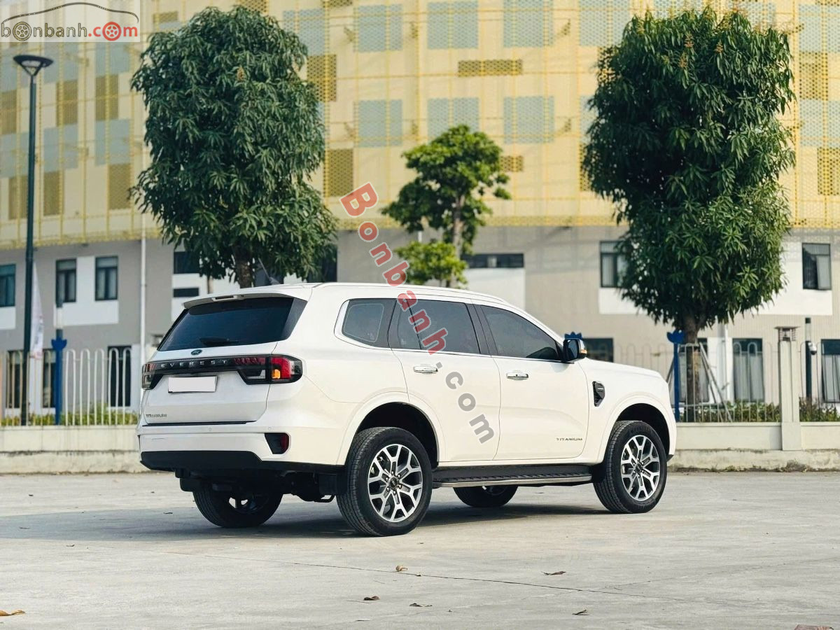 Bán ô tô Ford Everest Titanium 2.0L 4x2 AT - 2022 - xe cũ