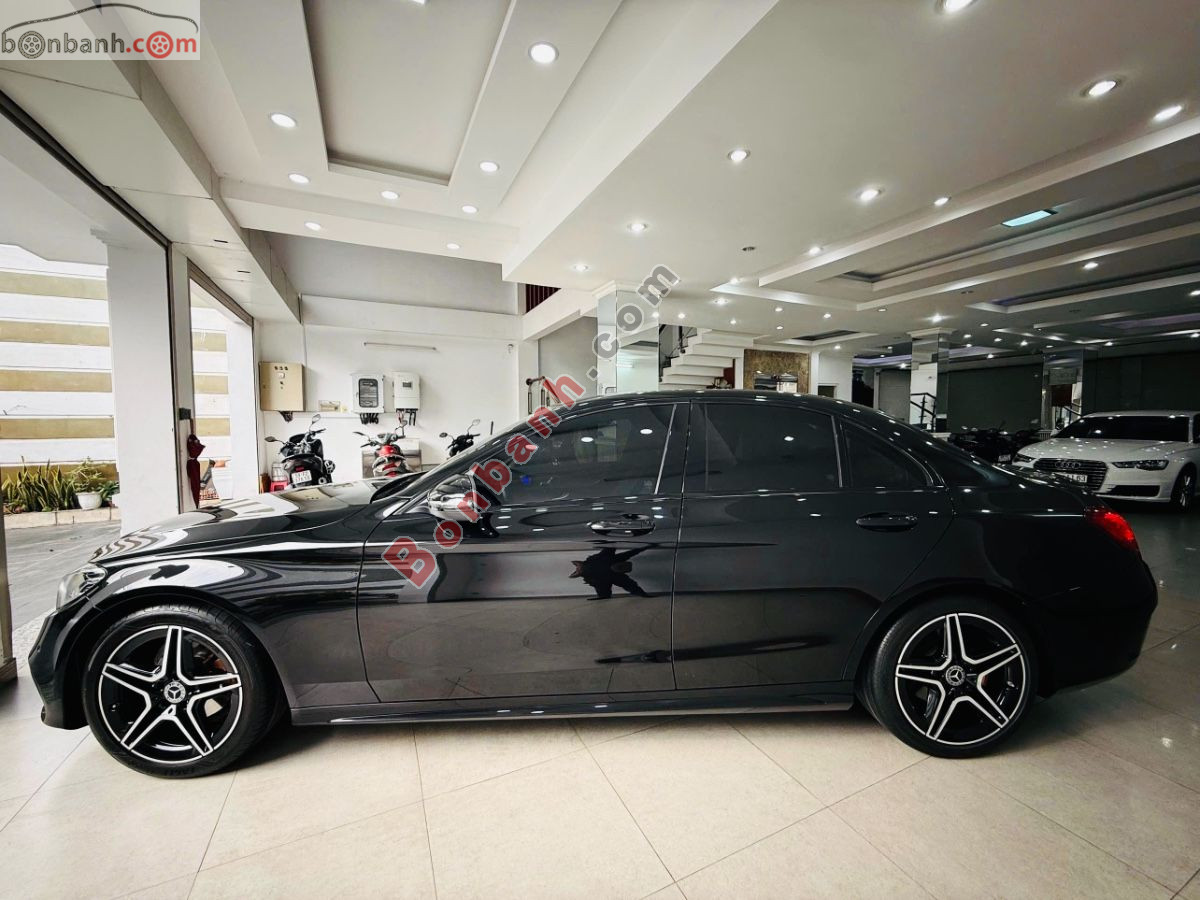 Bán ô tô Mercedes Benz C class C180 AMG - 2021 - xe cũ