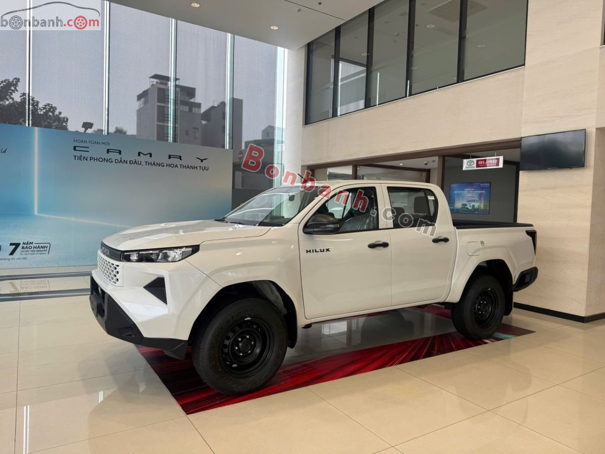 Bán ô tô Toyota Hilux Standard 2.8L 4x2 MT - 2026 - xe mới
