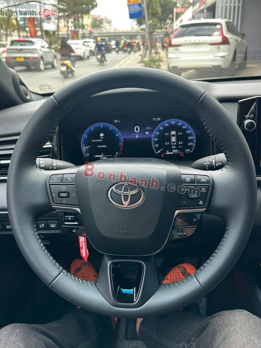 Bán ô tô Toyota Camry 2.0Q - 2025 - xe cũ