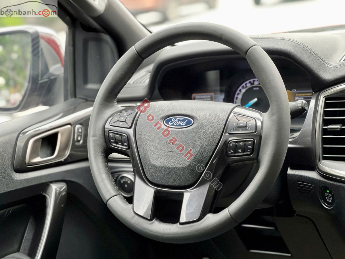 Bán ô tô Ford Everest Titanium 2.0L 4x2 AT - 2019 - xe cũ