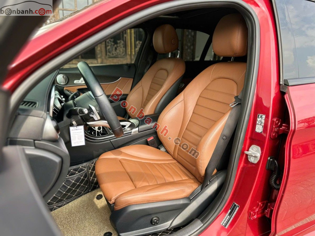 Bán ô tô Mercedes Benz C class C300 AMG - 2019 - xe cũ