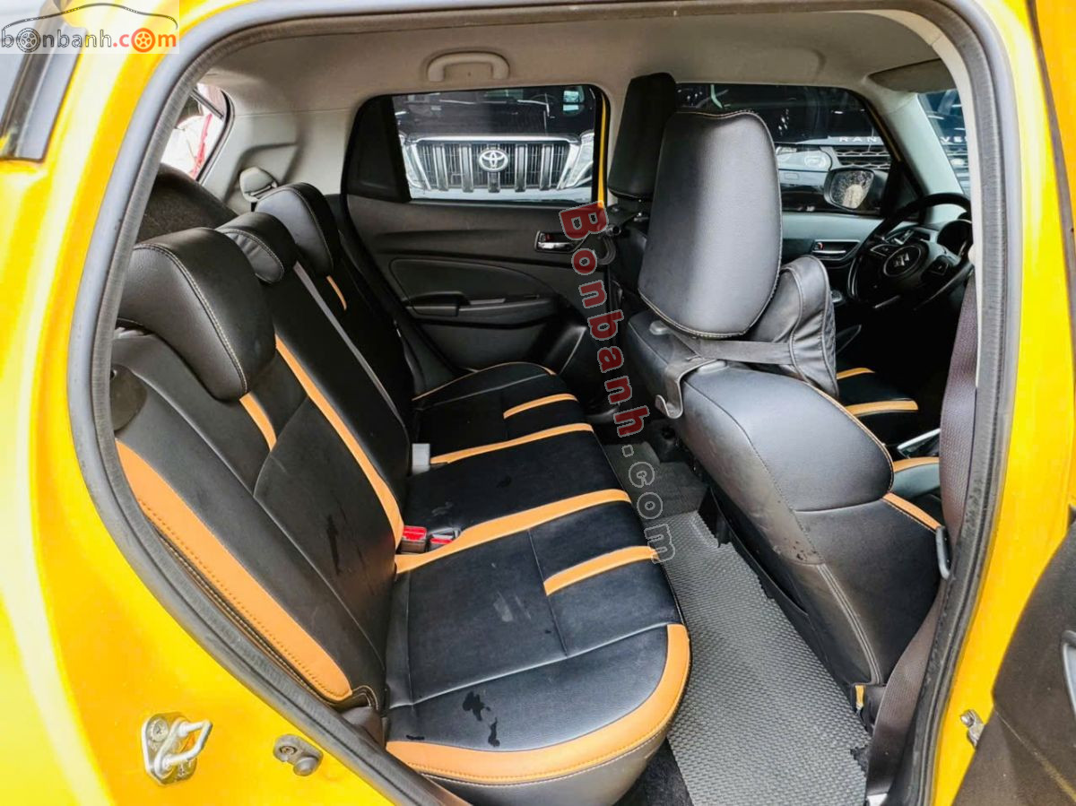 Bán ô tô Suzuki Swift GLX 1.2 AT - 2021 - xe cũ