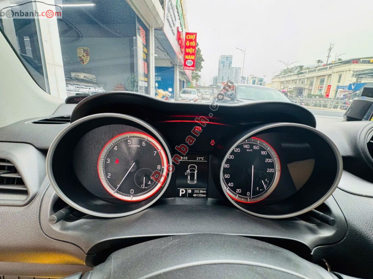 Bán ô tô Suzuki Swift GLX 1.2 AT - 2021 - xe cũ