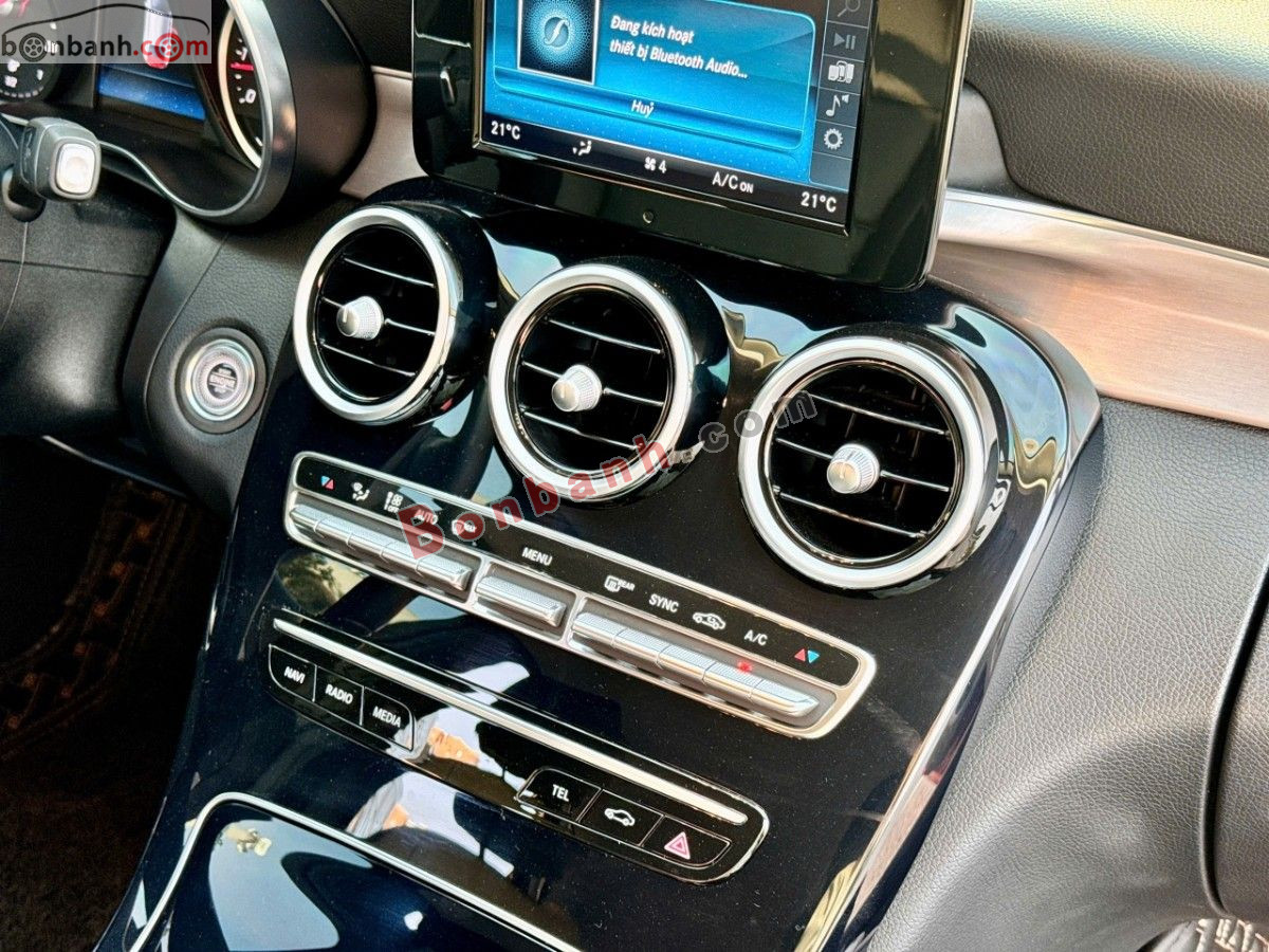 Bán ô tô Mercedes Benz C class C180 - 2020 - xe cũ
