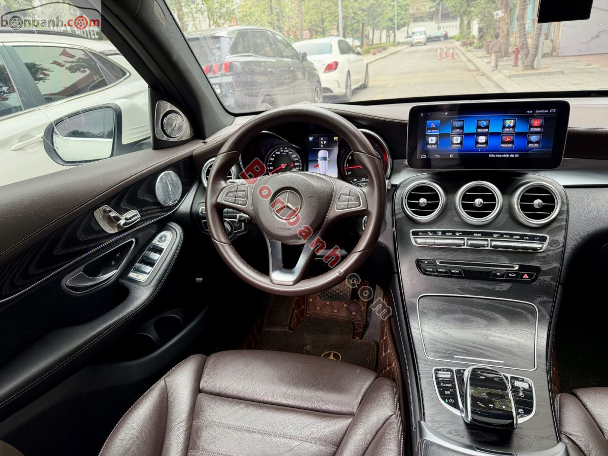 Bán ô tô Mercedes Benz GLC 300 4Matic - 2017 - xe cũ