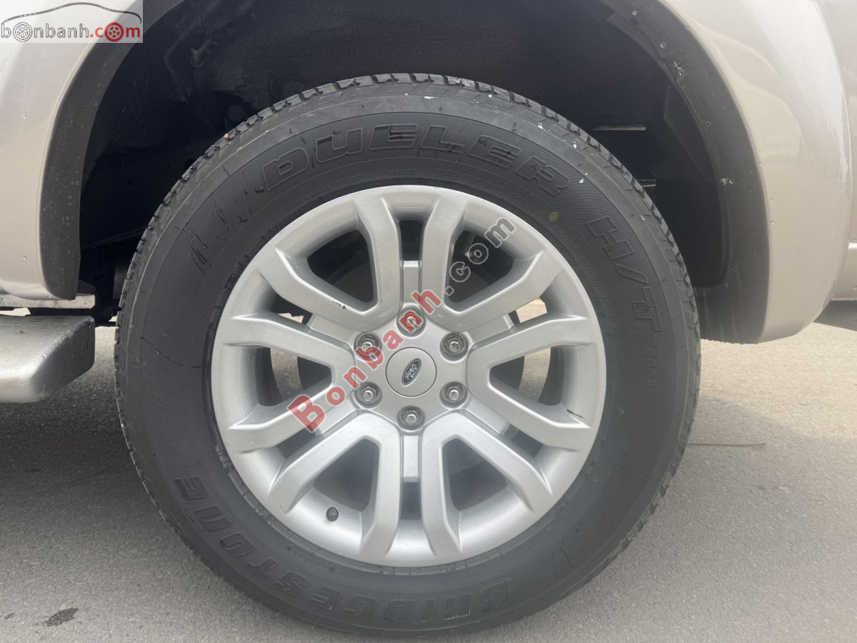 Bán ô tô Ford Everest Limited 2.5L 4x2 AT - 2013 - xe cũ