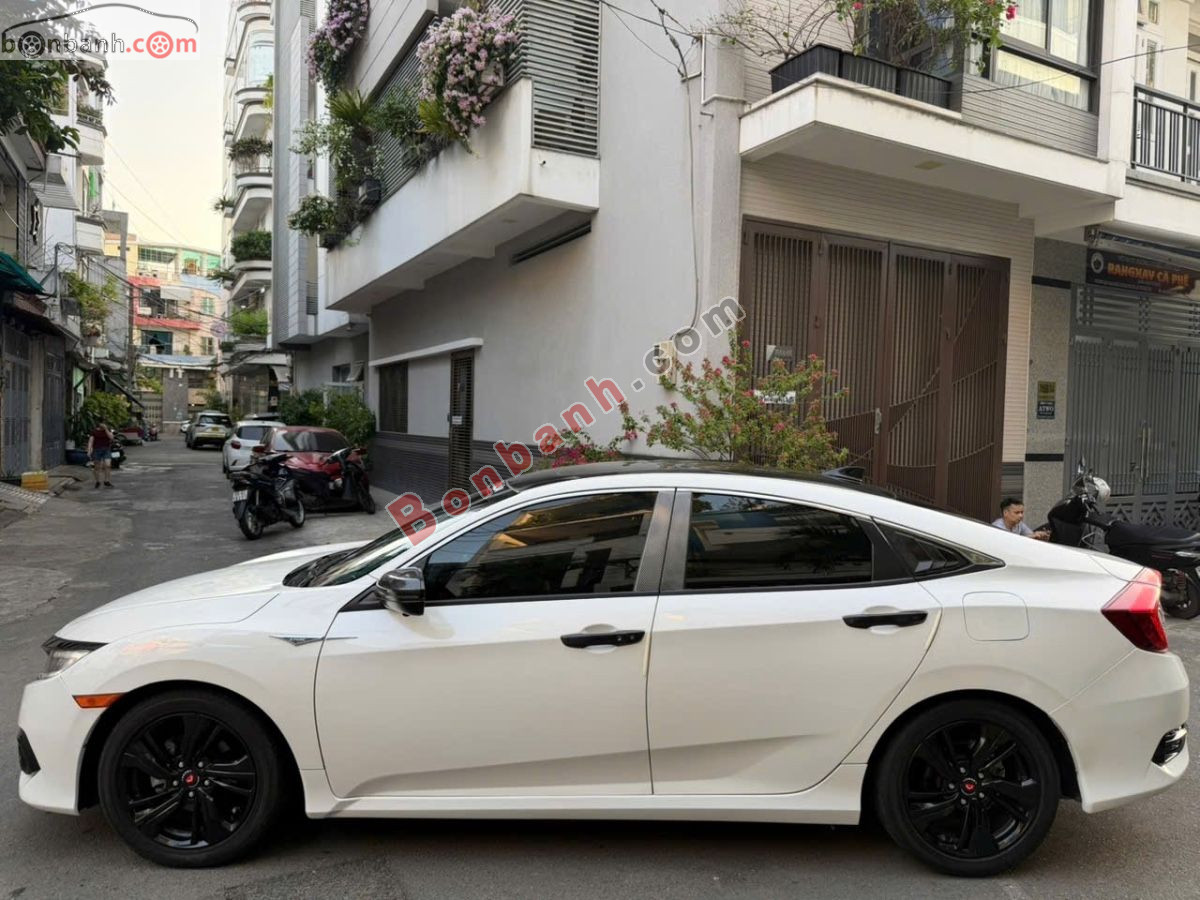 Bán ô tô Honda Civic 1.5L Vtec Turbo - 2016 - xe cũ