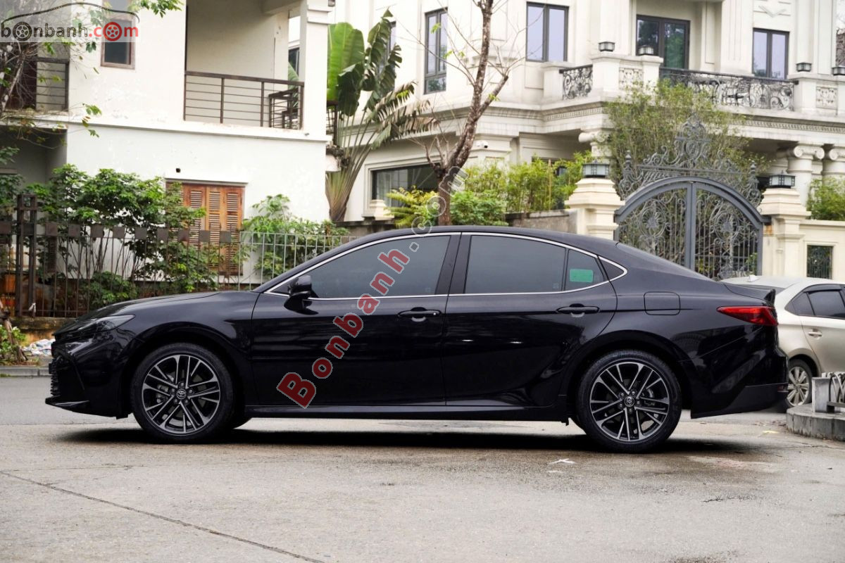 Bán ô tô Toyota Camry 2.0Q - 2025 - xe cũ