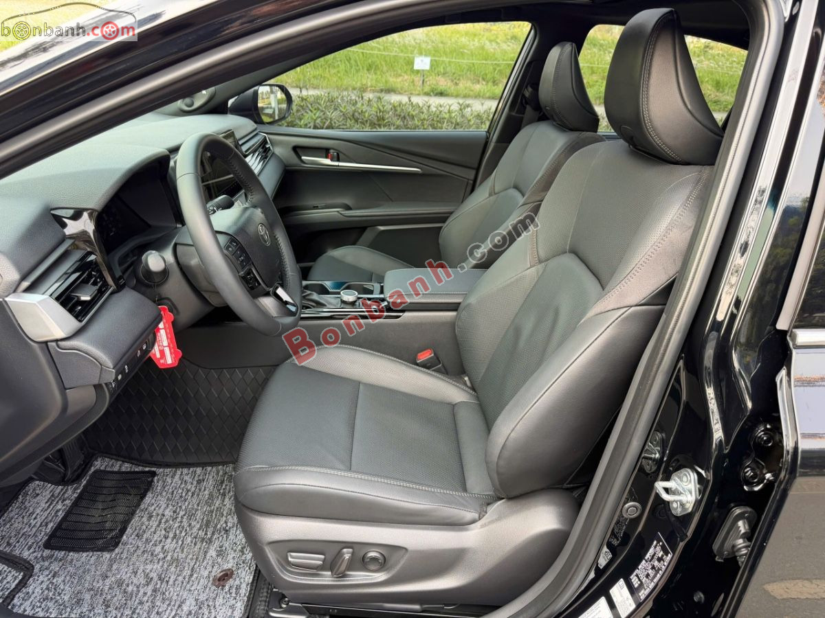 Bán ô tô Toyota Camry 2.0Q - 2025 - xe cũ