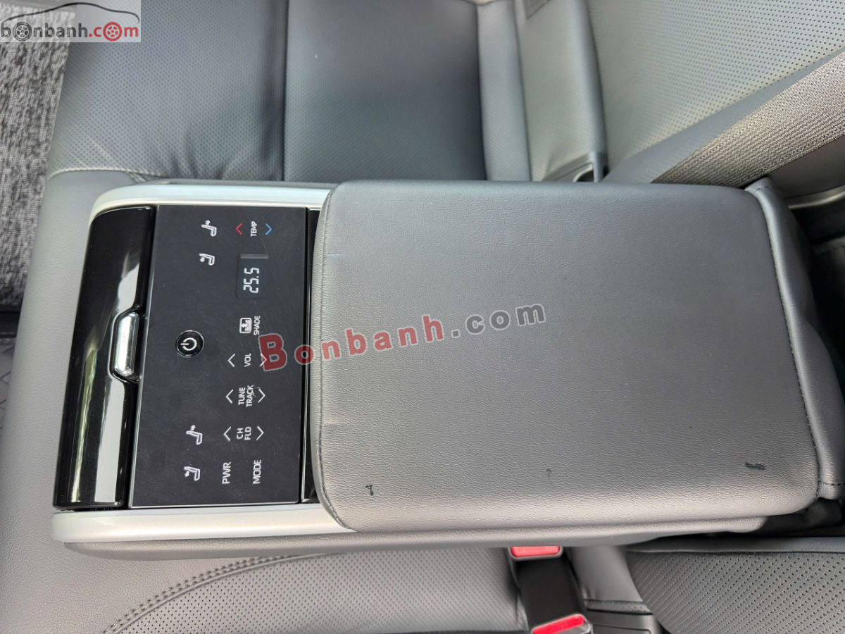 Bán ô tô Toyota Camry 2.0Q - 2025 - xe cũ