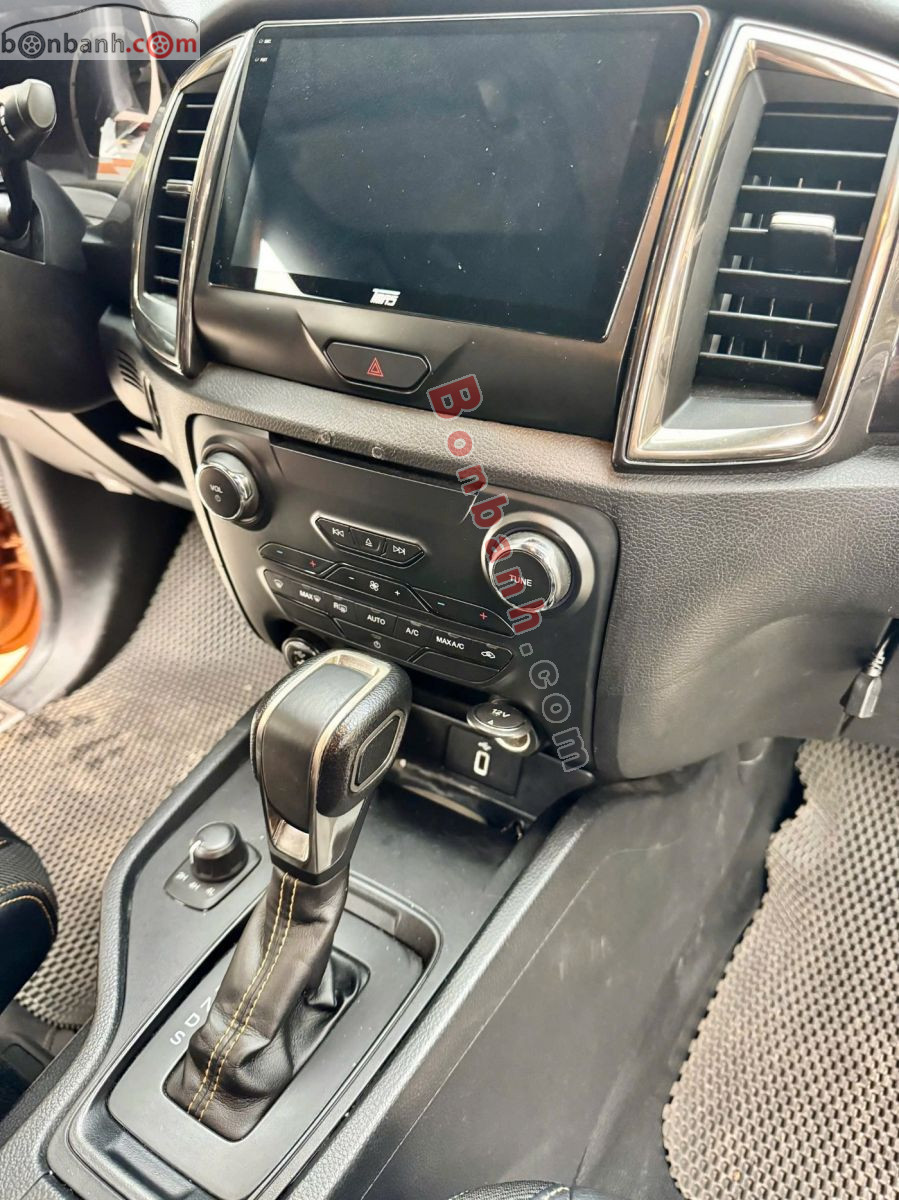 Bán ô tô Ford Ranger Wildtrak 2.0L 4x4 AT - 2018 - xe cũ