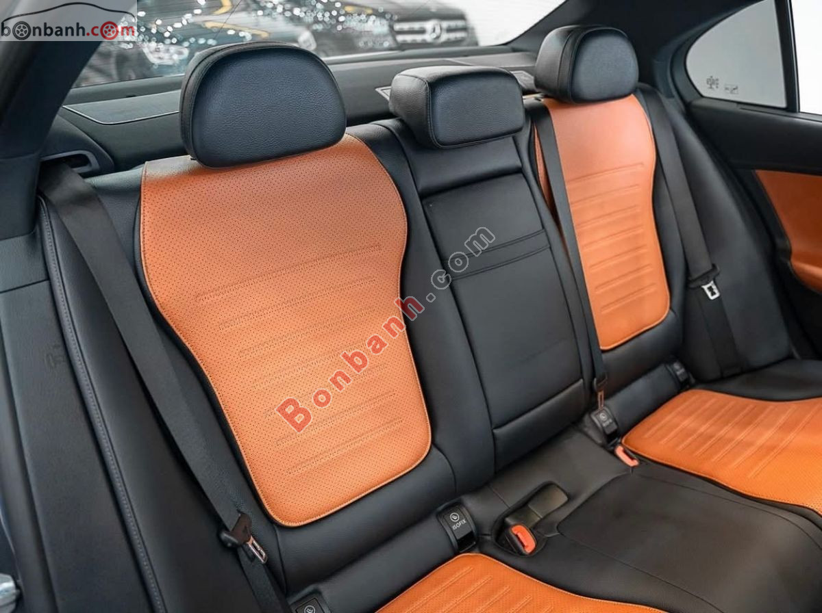 Bán ô tô Mercedes Benz C class C300 AMG - 2023 - xe cũ