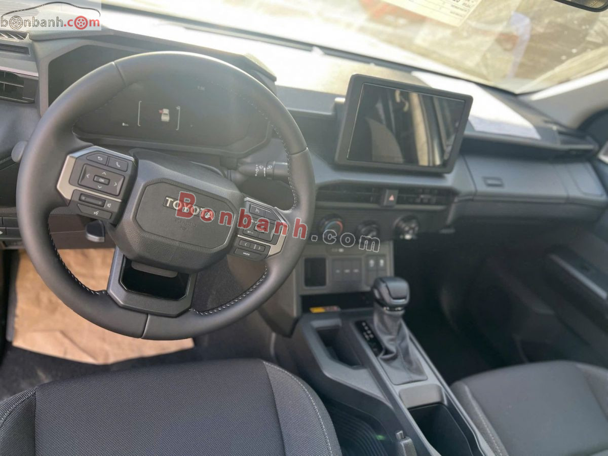 Bán ô tô Toyota Hilux Pro 2.8L 4x2 AT - 2026 - xe mới