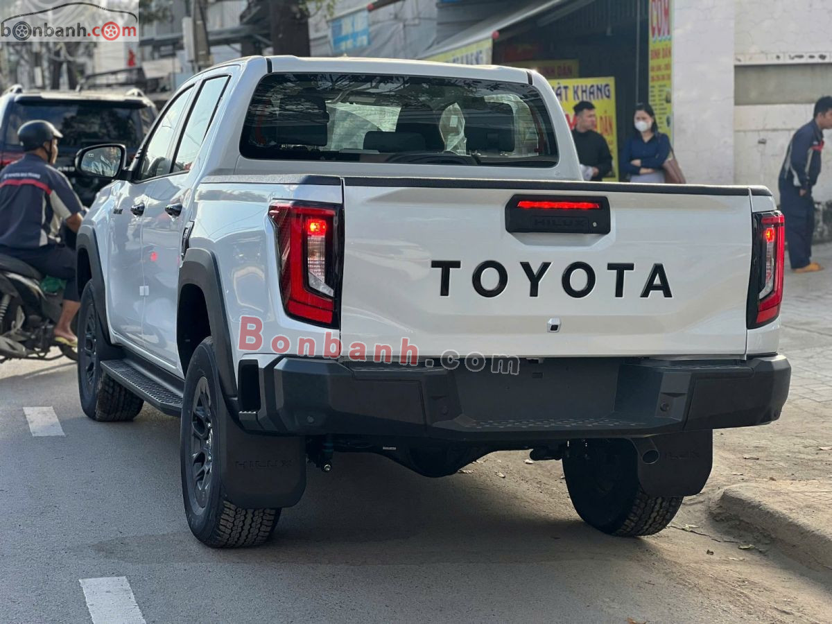 Bán ô tô Toyota Hilux Pro 2.8L 4x2 AT - 2026 - xe mới
