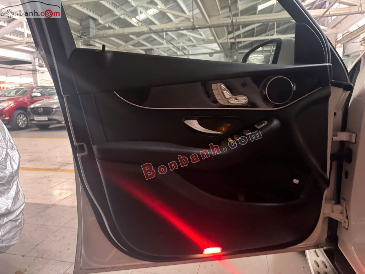 Bán ô tô Mercedes Benz GLC 200 - 2021 - xe cũ