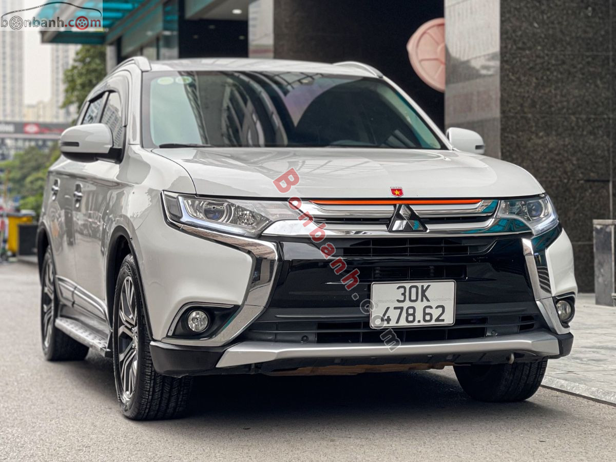 Bán ô tô Mitsubishi Outlander 2.0 CVT - 2018 - xe cũ