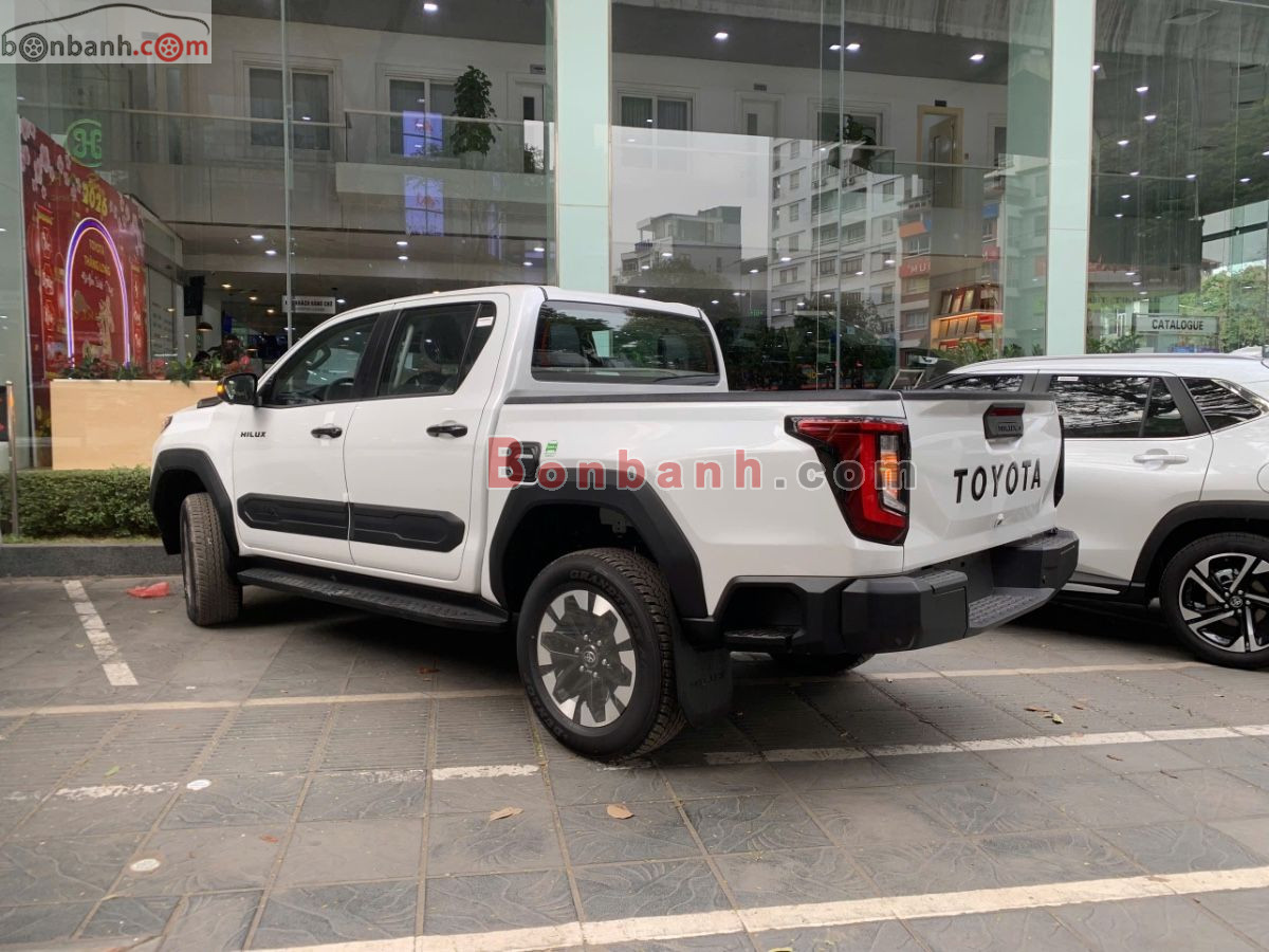 Bán ô tô Toyota Hilux Adventure 2.8L 4x4 AT - 2025 - xe mới