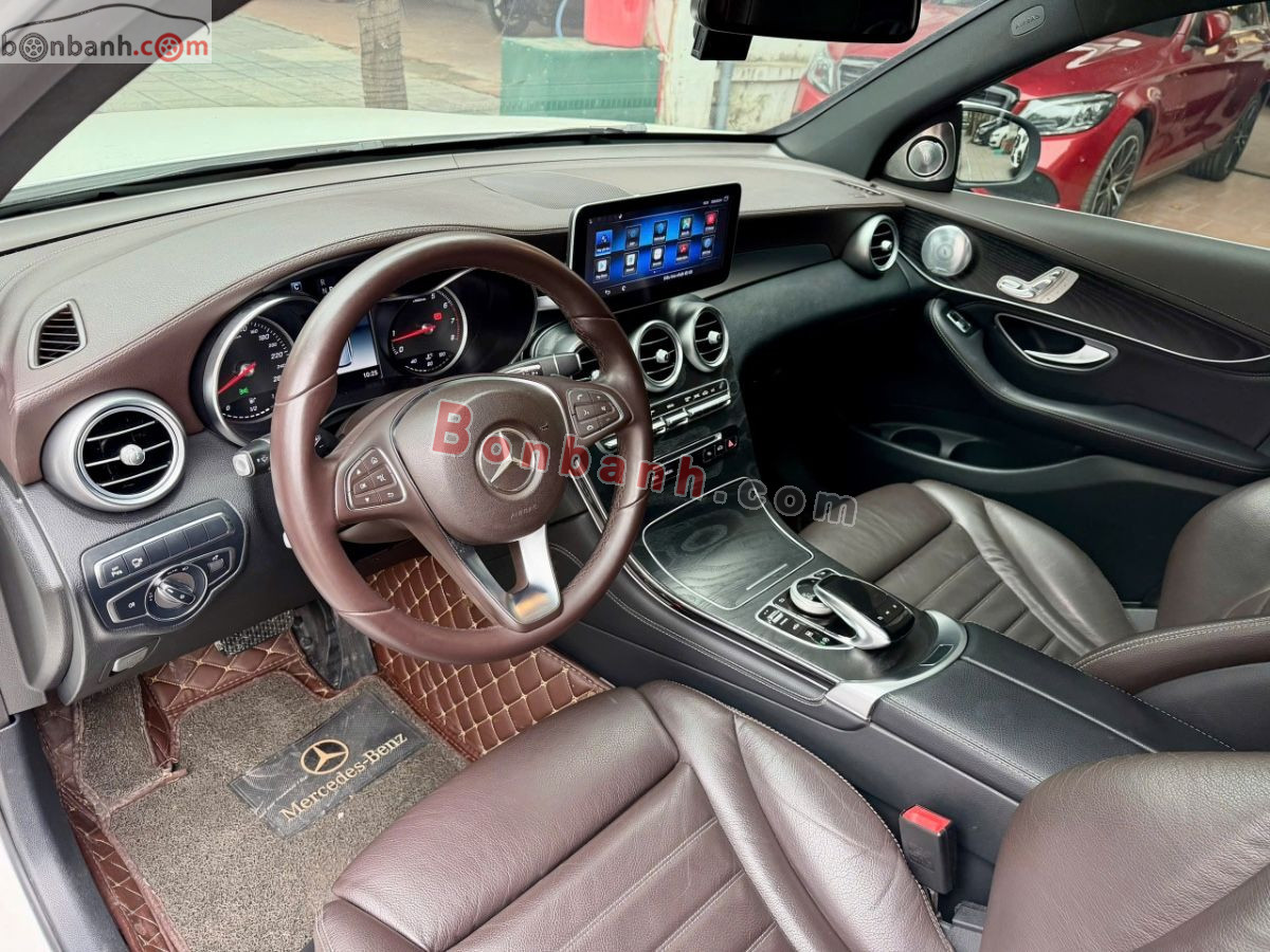 Bán ô tô Mercedes Benz GLC 300 4Matic - 2017 - xe cũ