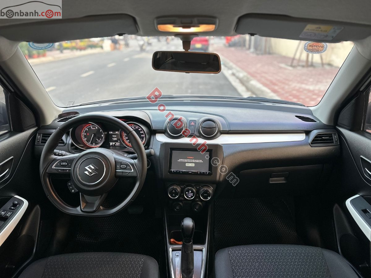 Bán ô tô Suzuki Swift GLX 1.2 AT - 2020 - xe cũ