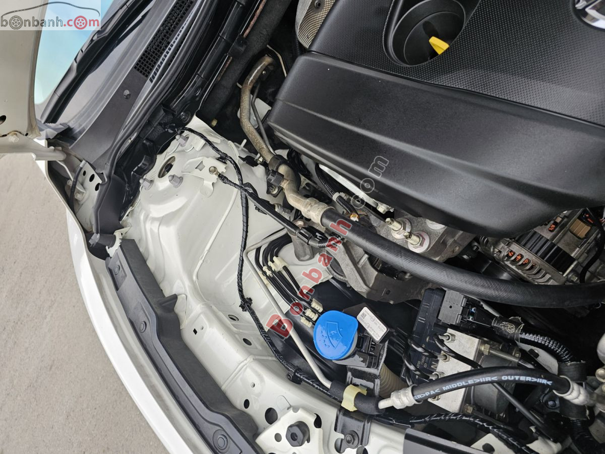 Bán ô tô Mazda 6 2.0 AT - 2015 - xe cũ