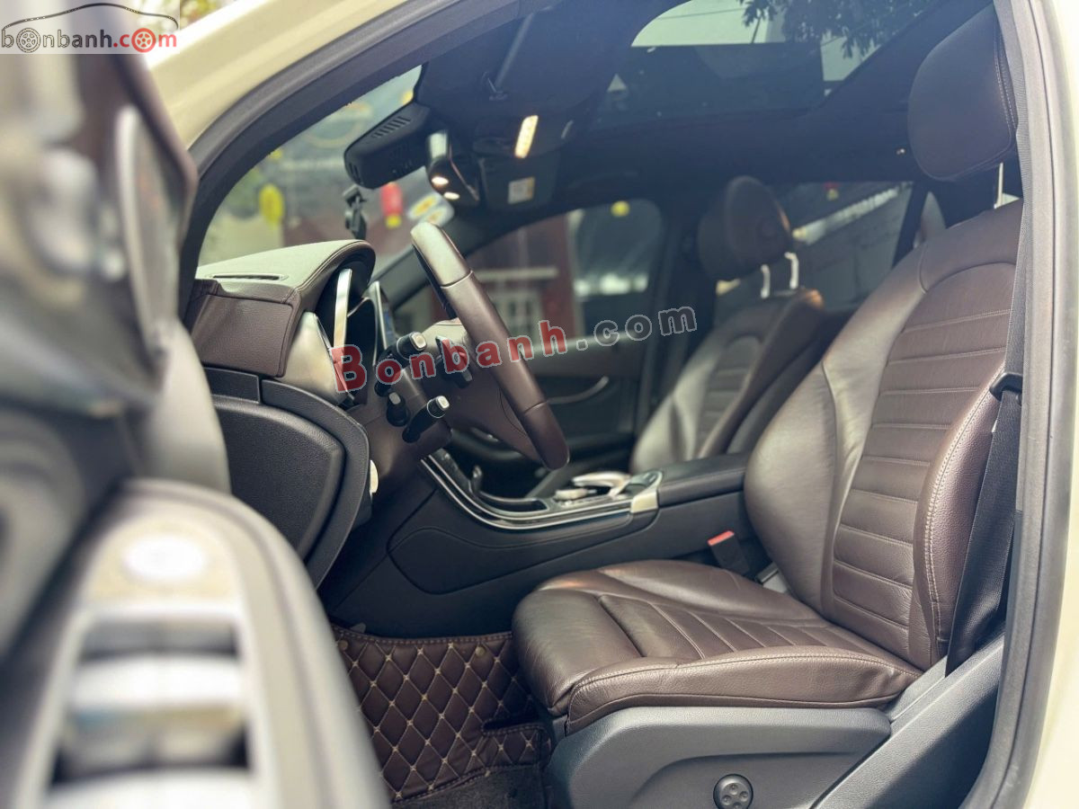 Bán ô tô Mercedes Benz GLC 300 4Matic - 2017 - xe cũ
