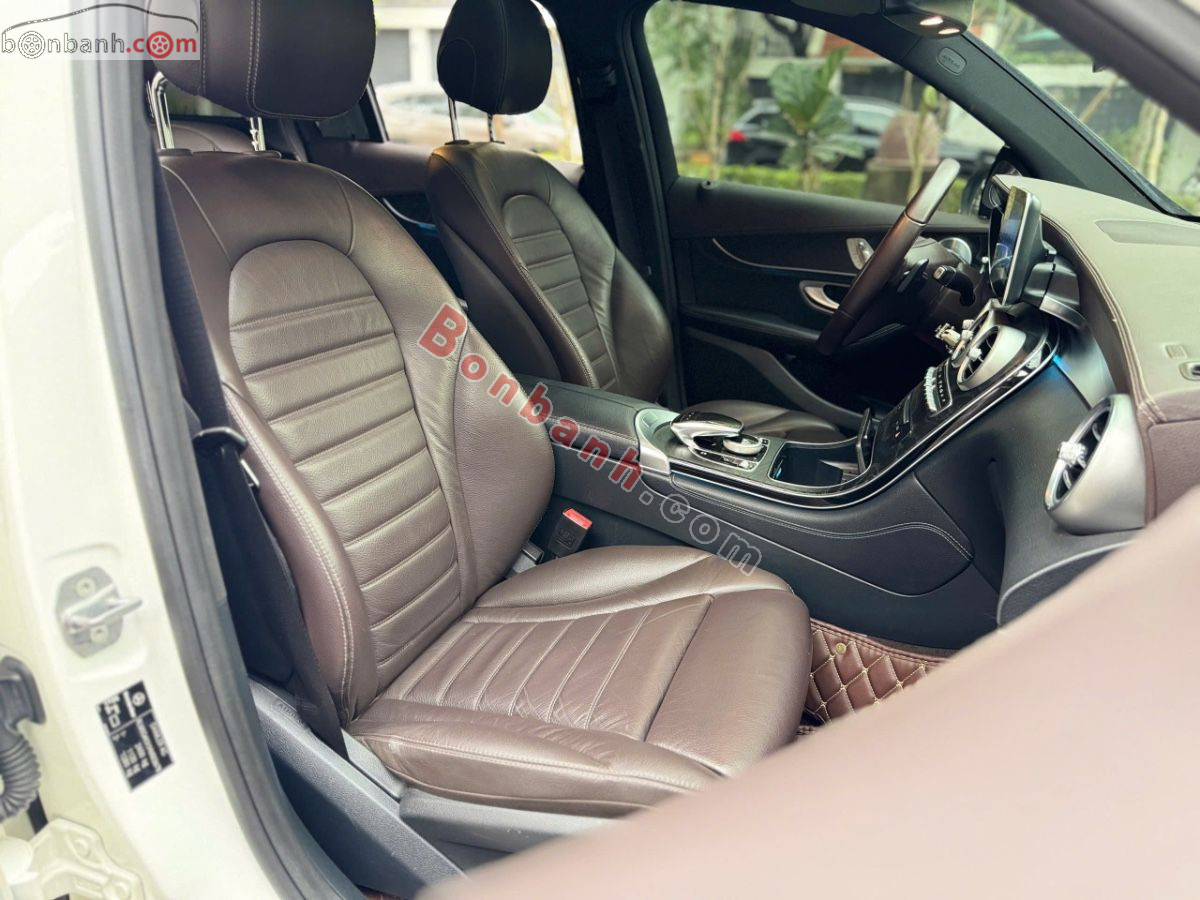 Bán ô tô Mercedes Benz GLC 300 4Matic - 2017 - xe cũ