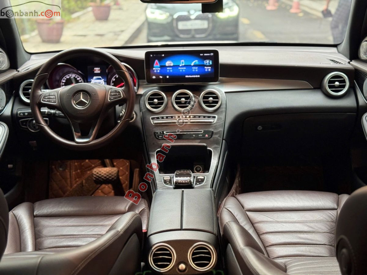 Bán ô tô Mercedes Benz GLC 300 4Matic - 2017 - xe cũ