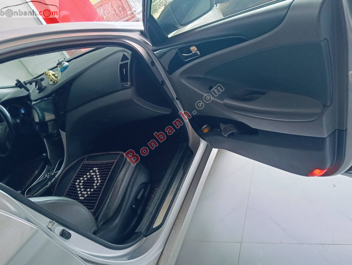 Bán ô tô Hyundai Sonata 2.0 AT - 2012 - xe cũ