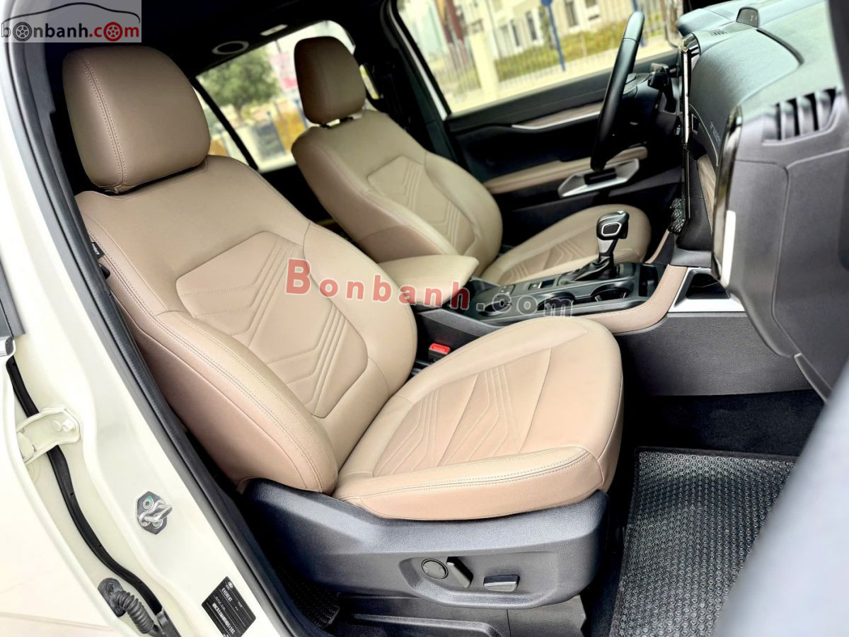 Bán ô tô Ford Everest Titanium 2.0L 4x2 AT - 2022 - xe cũ