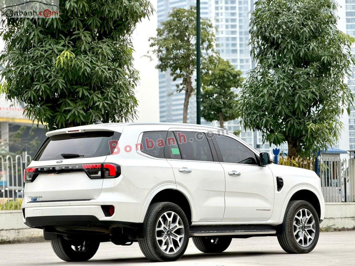 Bán ô tô Ford Everest Titanium 2.0L 4x2 AT - 2022 - xe cũ