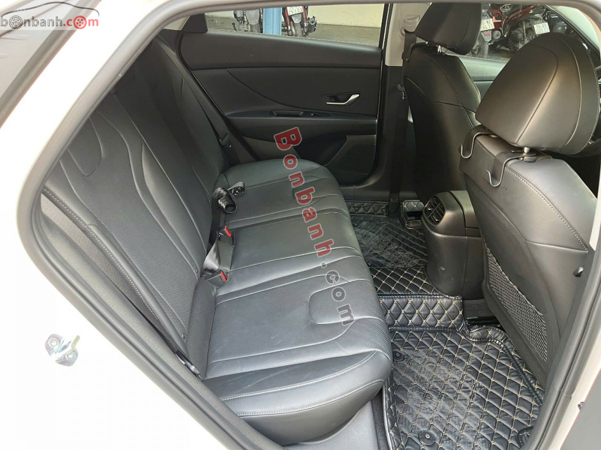 Bán ô tô Hyundai Elantra 1.6 AT Đặc biệt - 2024 - xe cũ