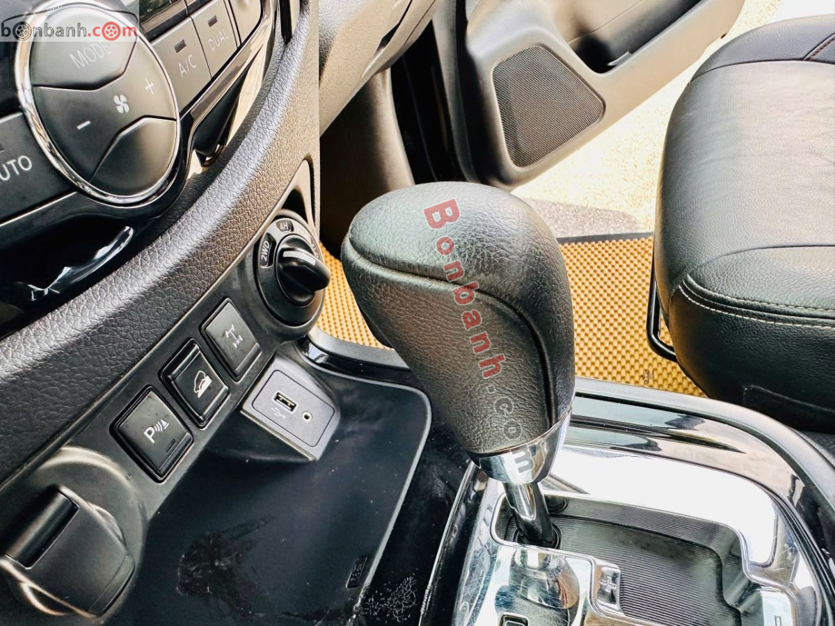 Bán ô tô Nissan Navara Pro-4X 2.5 AT 4WD - 2021 - xe cũ