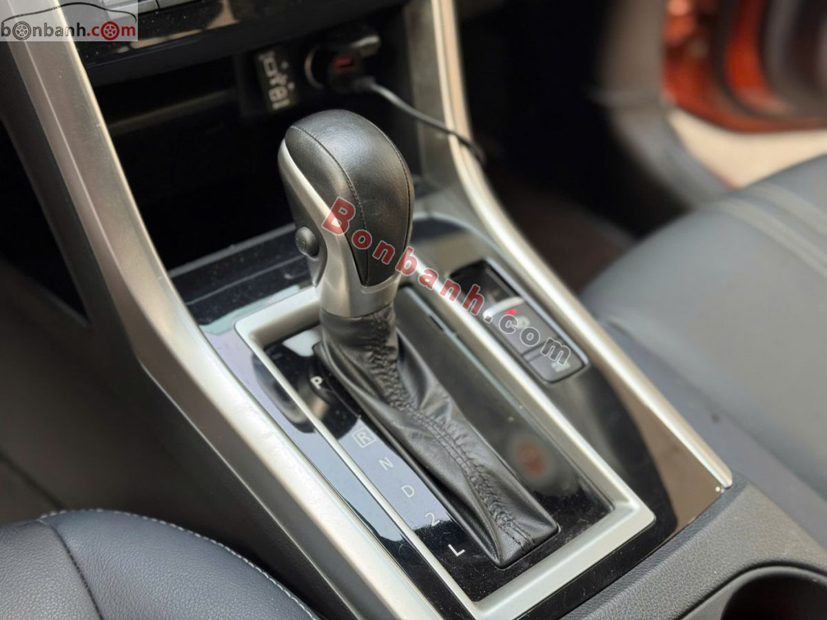 Bán ô tô Mitsubishi Xpander Cross 1.5 AT - 2022 - xe cũ